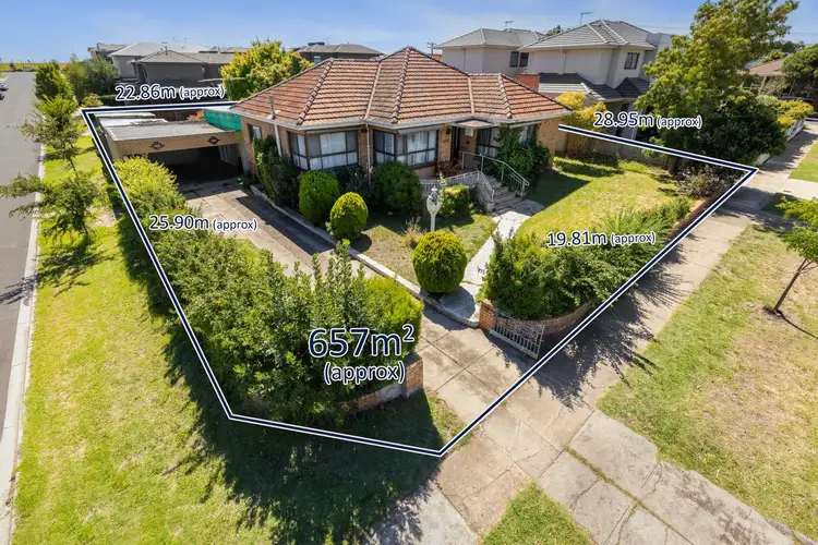 Main view of Homely house listing, 371 Napier Street, Strathmore VIC 3041
