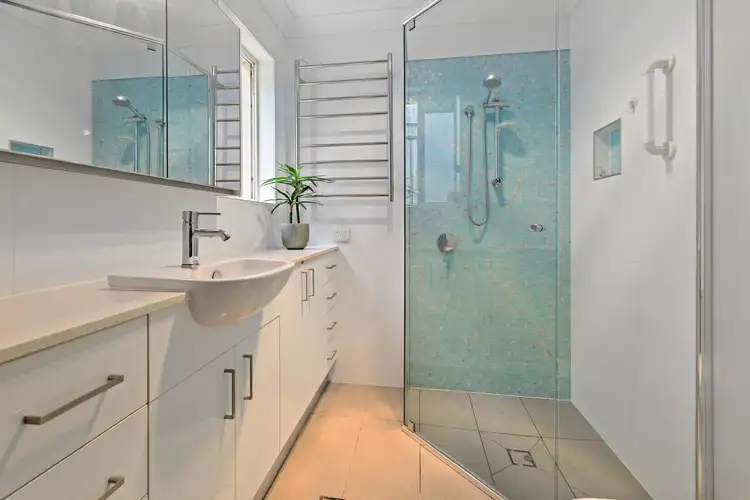 Sixth view of Homely house listing, 3 Flame Tree Crescent, Carindale QLD 4152