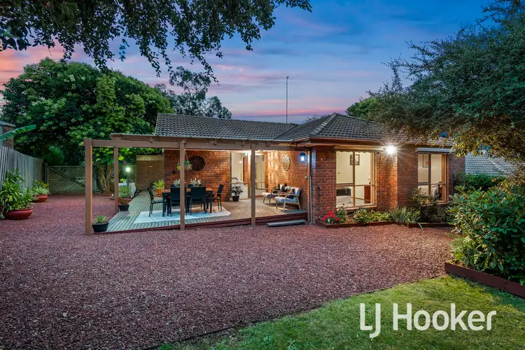 19 Beth Court, Hampton Park VIC 3976