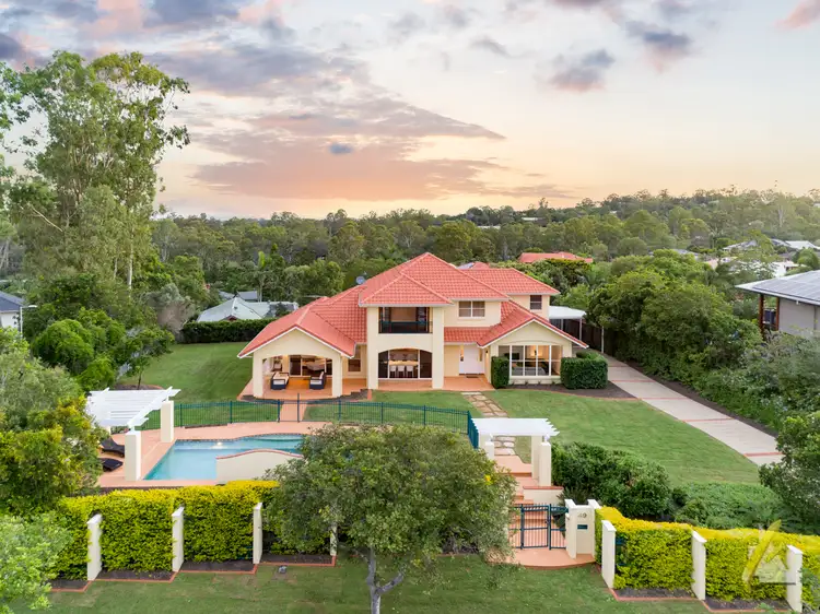 49 Nolan Rise, Brookfield QLD 4069