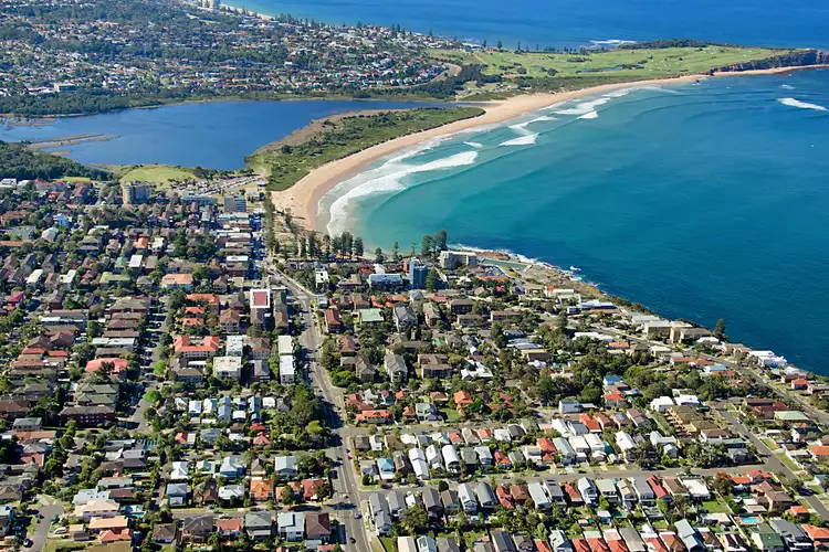 Sixth view of Homely apartment listing, 1/139 Pacific Parade, Dee Why NSW 2099