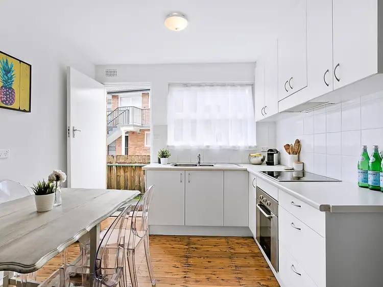 Third view of Homely unit listing, 6/33 Hawkesbury Avenue, Dee Why NSW 2099