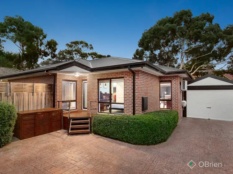 Main view of Homely townhouse listing, 2/17 Belle Crescent, Mordialloc VIC 3195