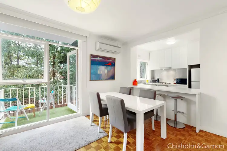 Third view of Homely apartment listing, 2/2 Bendigo Avenue, Elwood VIC 3184