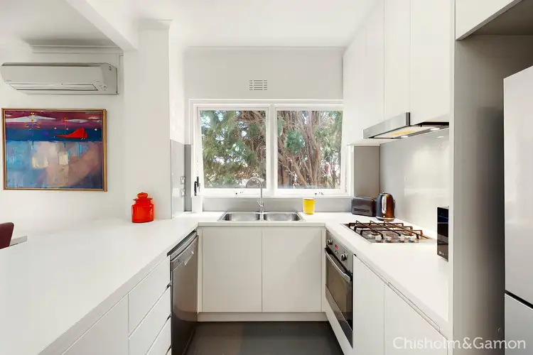 Fourth view of Homely apartment listing, 2/2 Bendigo Avenue, Elwood VIC 3184