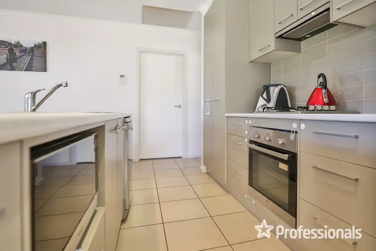 Fifth view of Homely house listing, 24 Betty Krake Drive, Red Cliffs VIC 3496