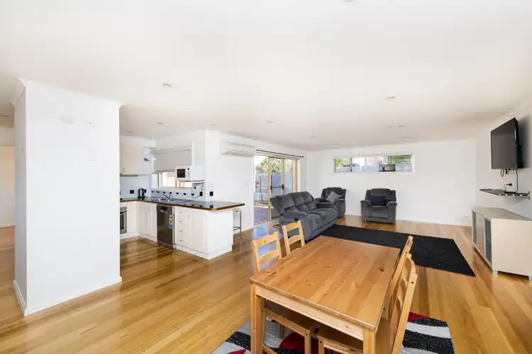 Third view of Homely townhouse listing, 2/31 Ross Road, Queanbeyan NSW 2620
