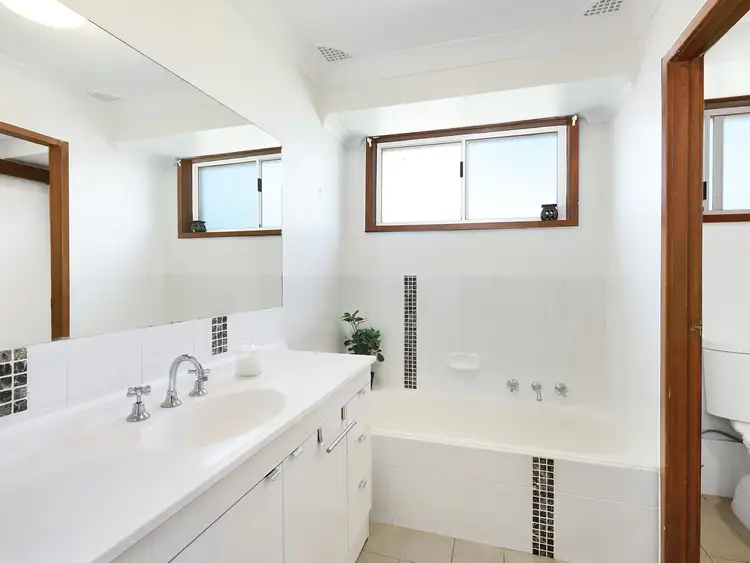 Sixth view of Homely house listing, 7 Darren Drive, Mudgee NSW 2850