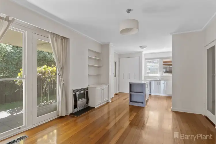 Fifth view of Homely house listing, 10 Carola Court, Kennington VIC 3550