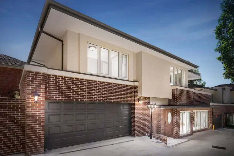 2/18 Grandview Road, Box Hill South VIC 3128