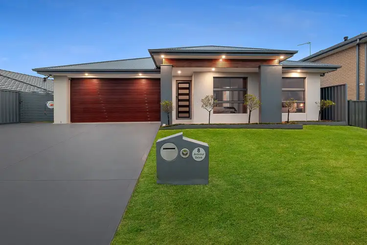 8 Armour Drive, Cameron Park NSW 2285
