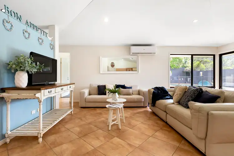 Third view of Homely house listing, 73 Oak Place, Mackenzie QLD 4156
