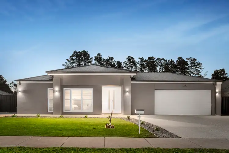 24 Lauder Place, Romsey VIC 3434