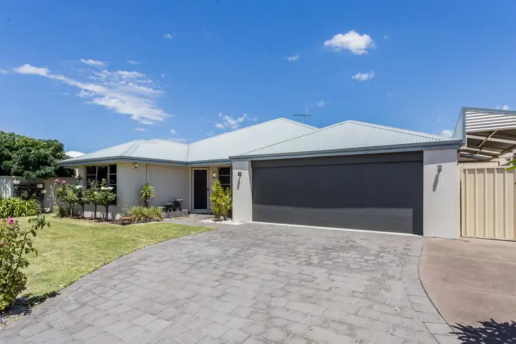 Main view of Homely house listing, 19 Twilight Mews, Aubin Grove WA 6164