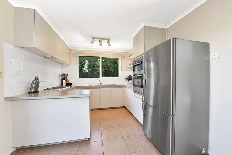 Second view of Homely unit listing, 4/1 Maxine Court, Mount Waverley VIC 3149