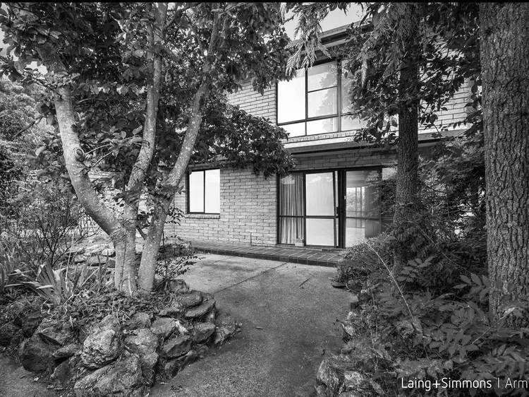 Main view of Homely unit listing, 2/11 Barclay Street, Armidale NSW 2350