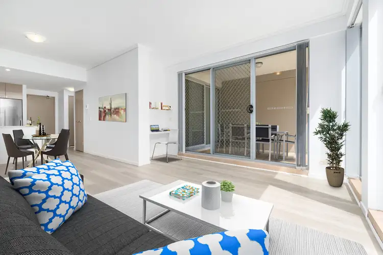 B4/31-37 Pacific Parade, Dee Why NSW 2099