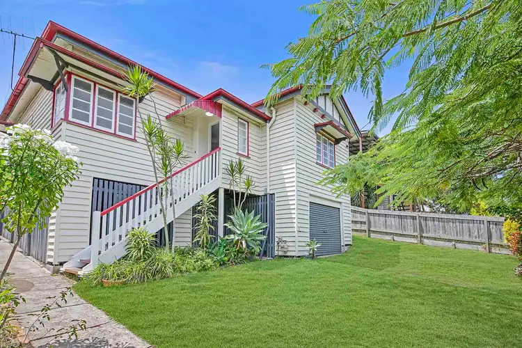 14 Lewis Street, Camp Hill QLD 4152