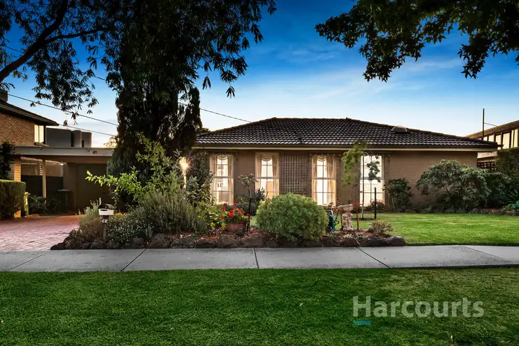 67 Gateshead Drive, Wantirna South VIC 3152