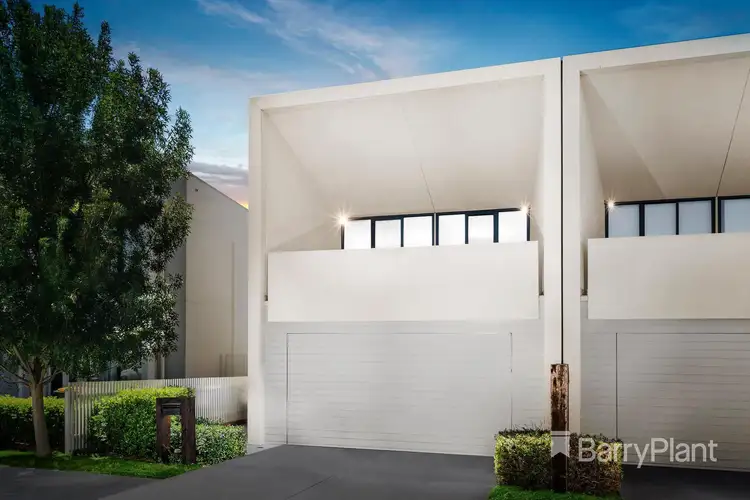 Main view of Homely townhouse listing, 25 Manchester Crescent, Bundoora VIC 3083