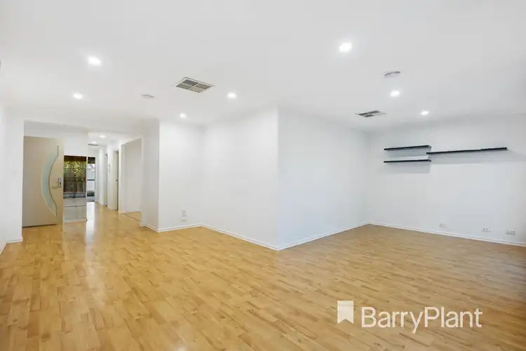 Fourth view of Homely house listing, 7 Tullus Court, Kings Park VIC 3021