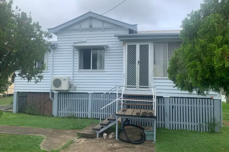 18 Scarlet Street, Dalby QLD 4405