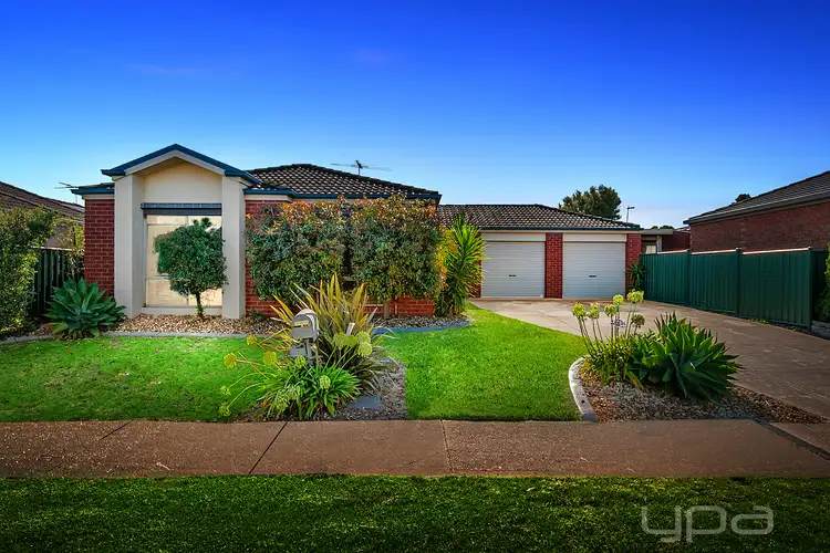 4 Gainsford Way, Burnside VIC 3023