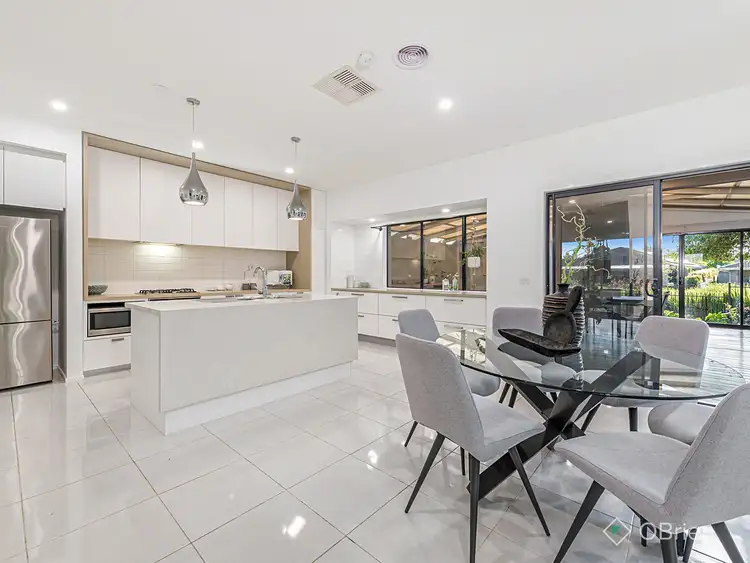 16 Feathery Grove, Sandhurst VIC 3977