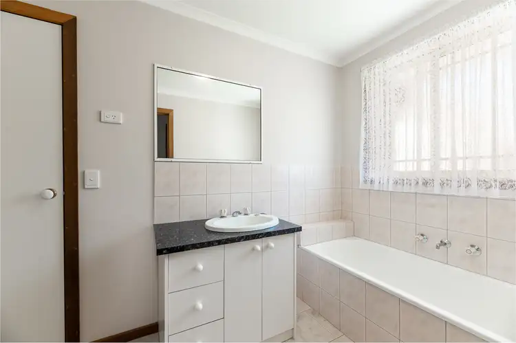 Seventh view of Homely house listing, 172 Copernicus Way, Keilor Downs VIC 3038