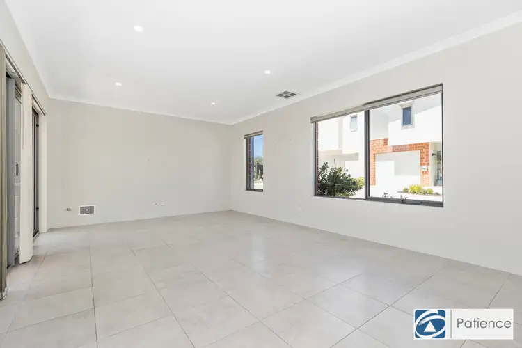 Sixth view of Homely house listing, 6 Emily Loop, Madeley WA 6065