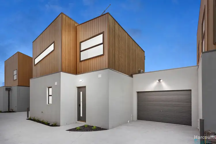 2/8 Mount View Road, Thomastown VIC 3074