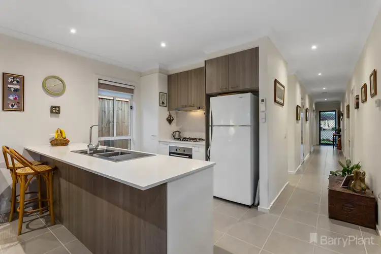 Fourth view of Homely house listing, 18/3 Manor View, Pakenham VIC 3810