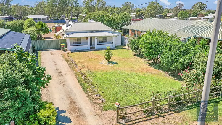 166 Bowen Street, Echuca VIC 3564