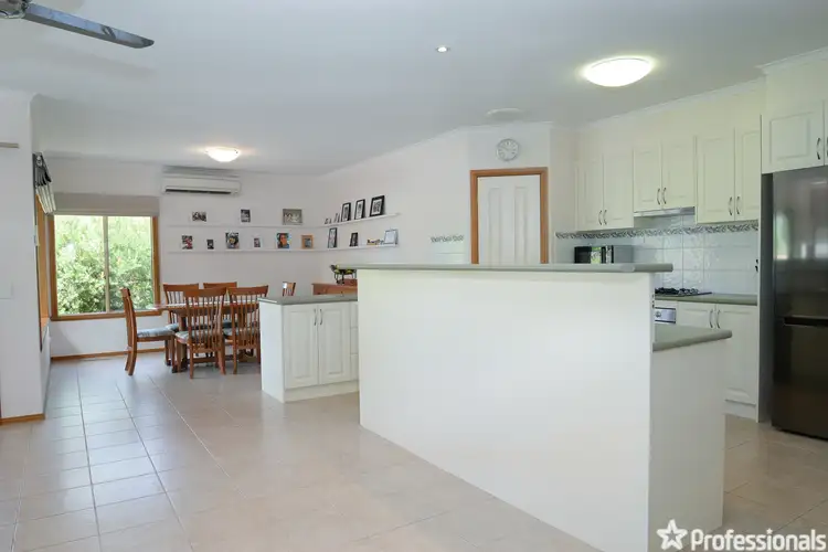 Sixth view of Homely house listing, 8 Birrarrung Rise, Yarra Junction VIC 3797