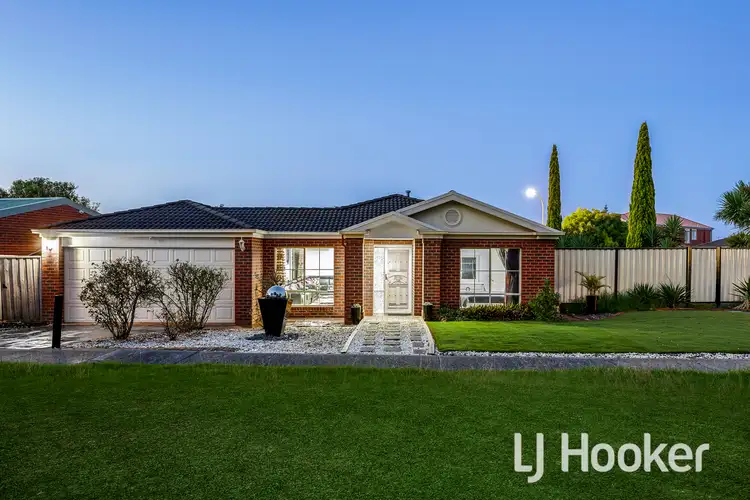 2 Burleigh Drive, Narre Warren South VIC 3805