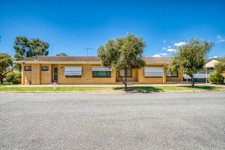 Main view of Homely block of units listing, 1-3/27 Pearce Street, Wodonga VIC 3690