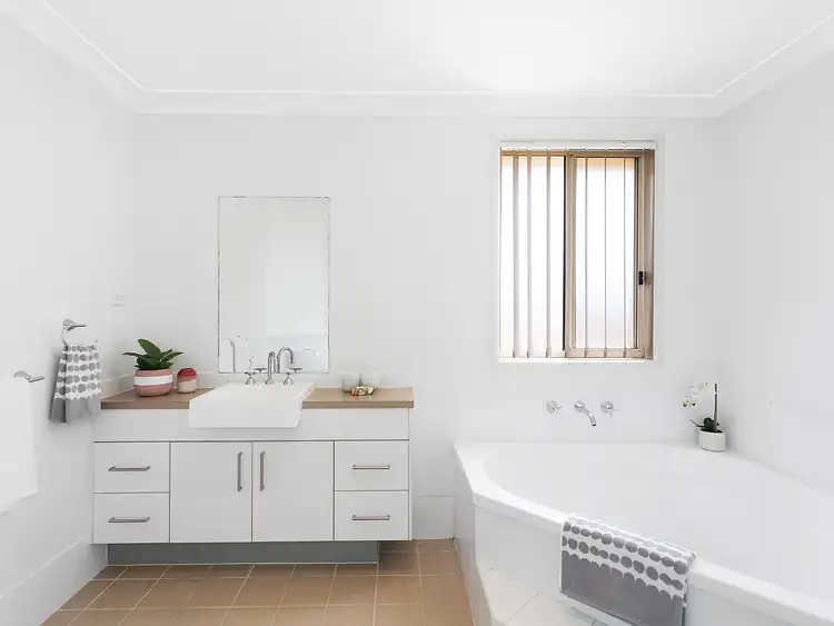 Fifth view of Homely house listing, 4 Salamander Road, Wadalba NSW 2259