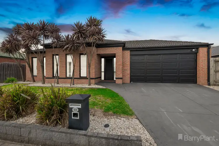 13 Drysdale Street, Pakenham VIC 3810