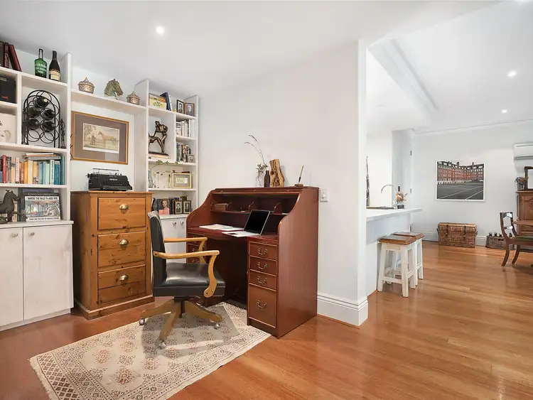 Fifth view of Homely apartment listing, 6/1a Hartpury Avenue, Elwood VIC 3184