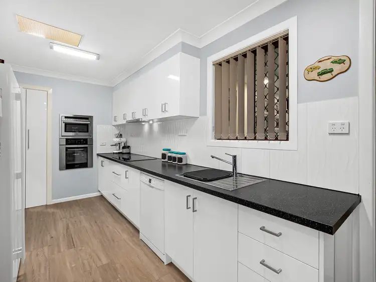 Third view of Homely villa listing, 1/6 Nambucca Avenue, Coffs Harbour NSW 2450