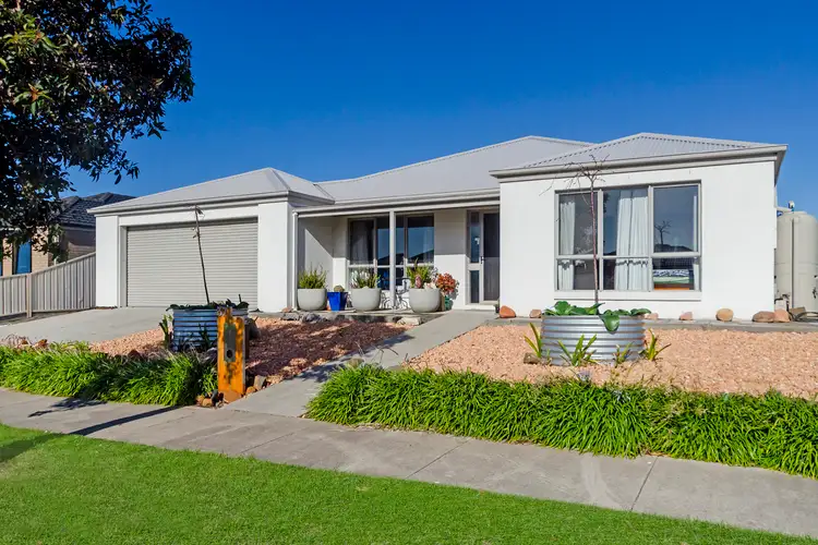 37 Madeira Close, Portland VIC 3305