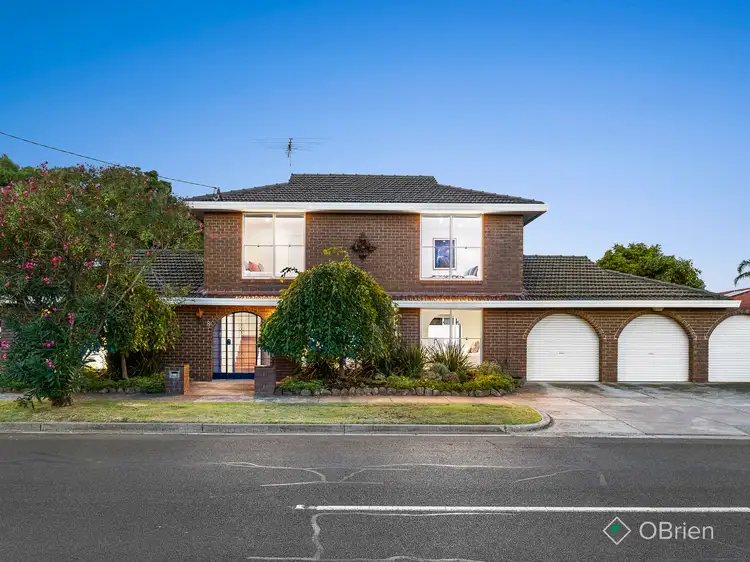 8 Yarra Court, Mentone VIC 3194