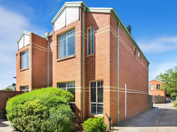 4/17 Lae Street, West Footscray VIC 3012