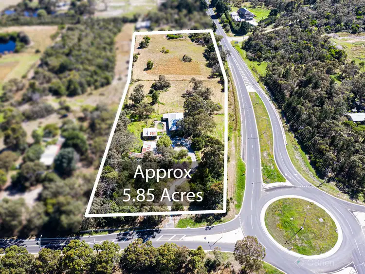 715 Robinsons Road, Langwarrin VIC 3910