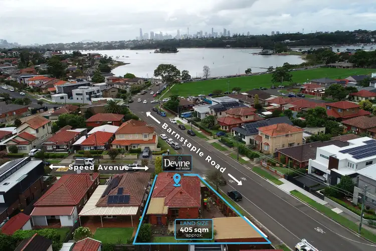 1 Speed Avenue, Russell Lea NSW 2046