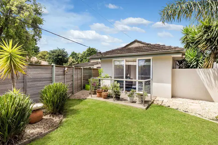 Main view of Homely unit listing, 1/5 Devon Court, Bonbeach VIC 3196