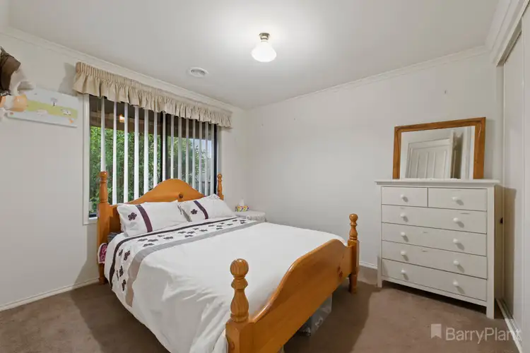 Fifth view of Homely house listing, 5 Stirling Circuit, Beaconsfield VIC 3807