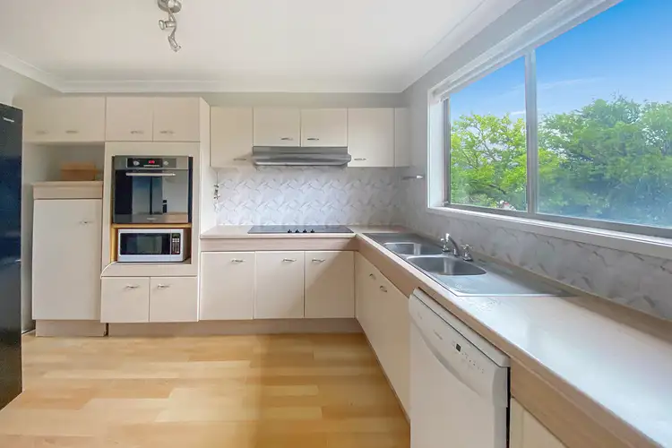 16/42 Anzac Avenue