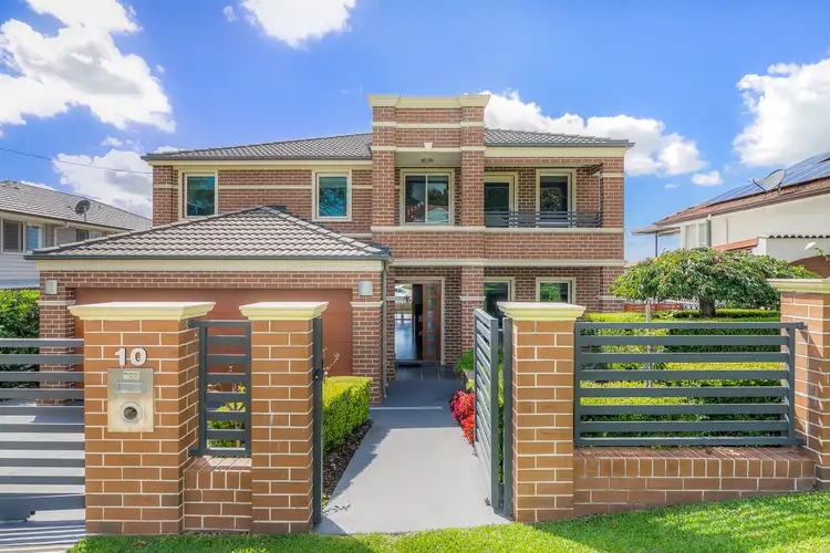10 Bimbadeen Avenue, Lugarno NSW 2210