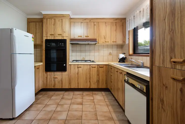 Sixth view of Homely house listing, 2/15 Doveton Street, Castlemaine VIC 3450